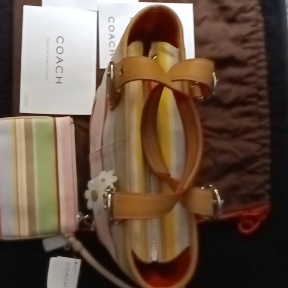 Coach bucket multi color purse with matching wtistlet - Picture 4 of 4